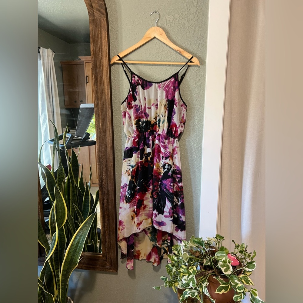 Women’s Dress - Size L